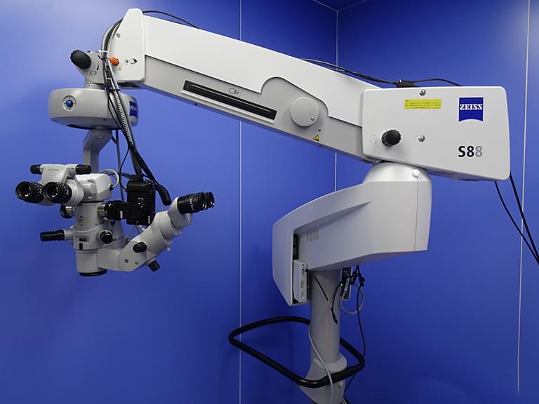 眼科手術用顕微鏡 カールツァイス社 OPMI Lumera T